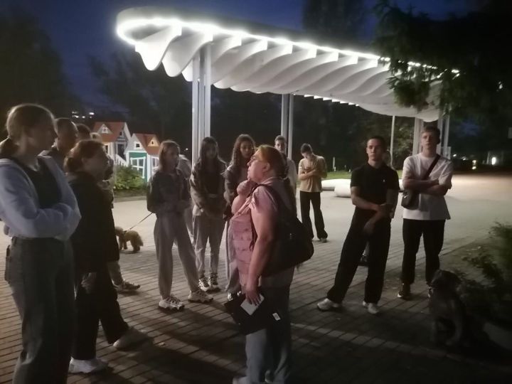 Иногородним первокурсникам колледжа устроили экскурсию по Бугульме