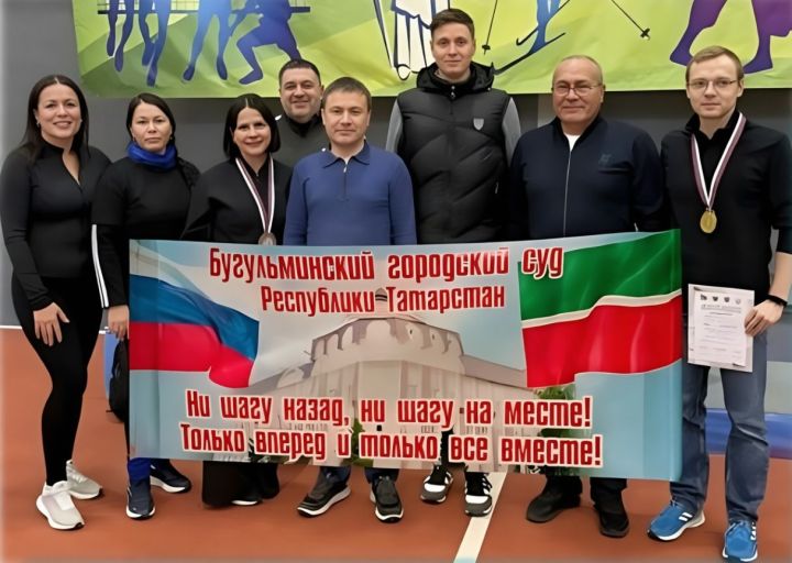 Ярышлар суд хезмәткәрләре көненә туры китерелде