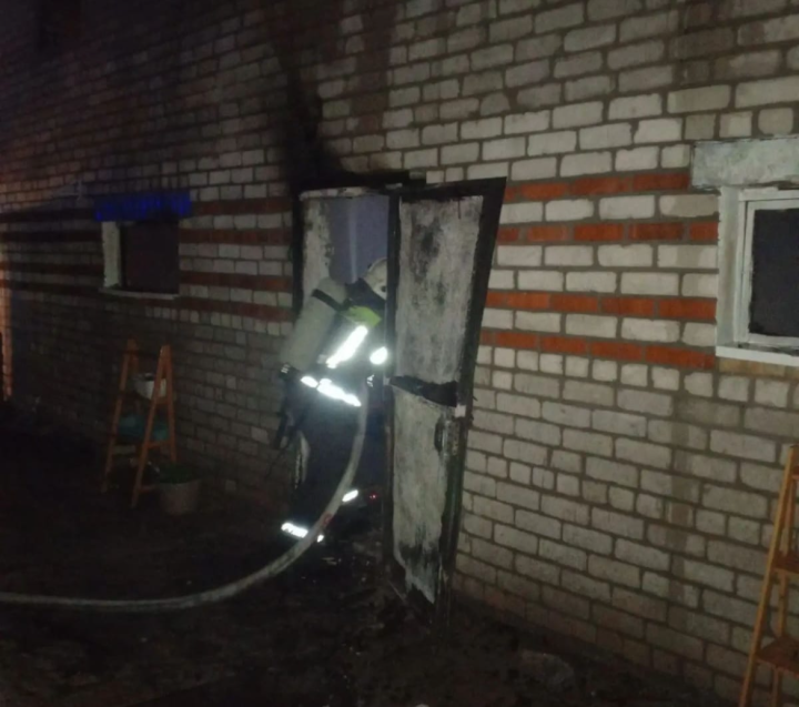 Бөгелмәнең Буровая урамында гараж янган