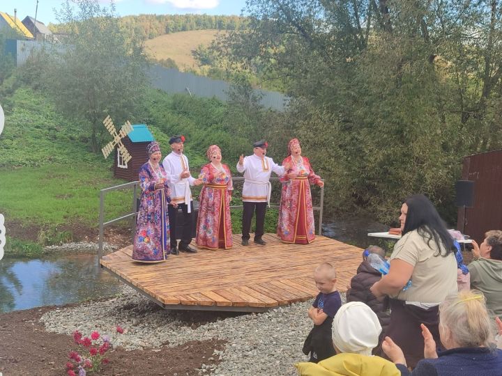 Бөгелмә районында Спас авылында чишмә ачтылар